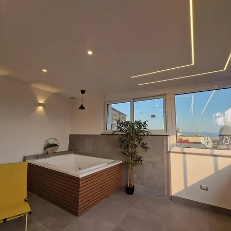 Dillo Luna Luxury Bed & Breakfast 4*